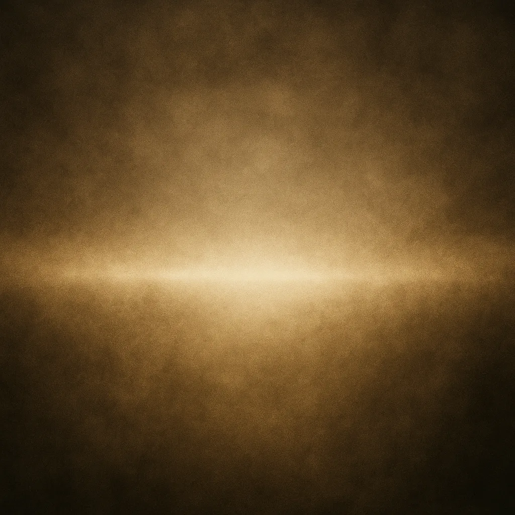 Goldweiße Lichtkante als Schwelle, umgeben von nebligen Energiewolken